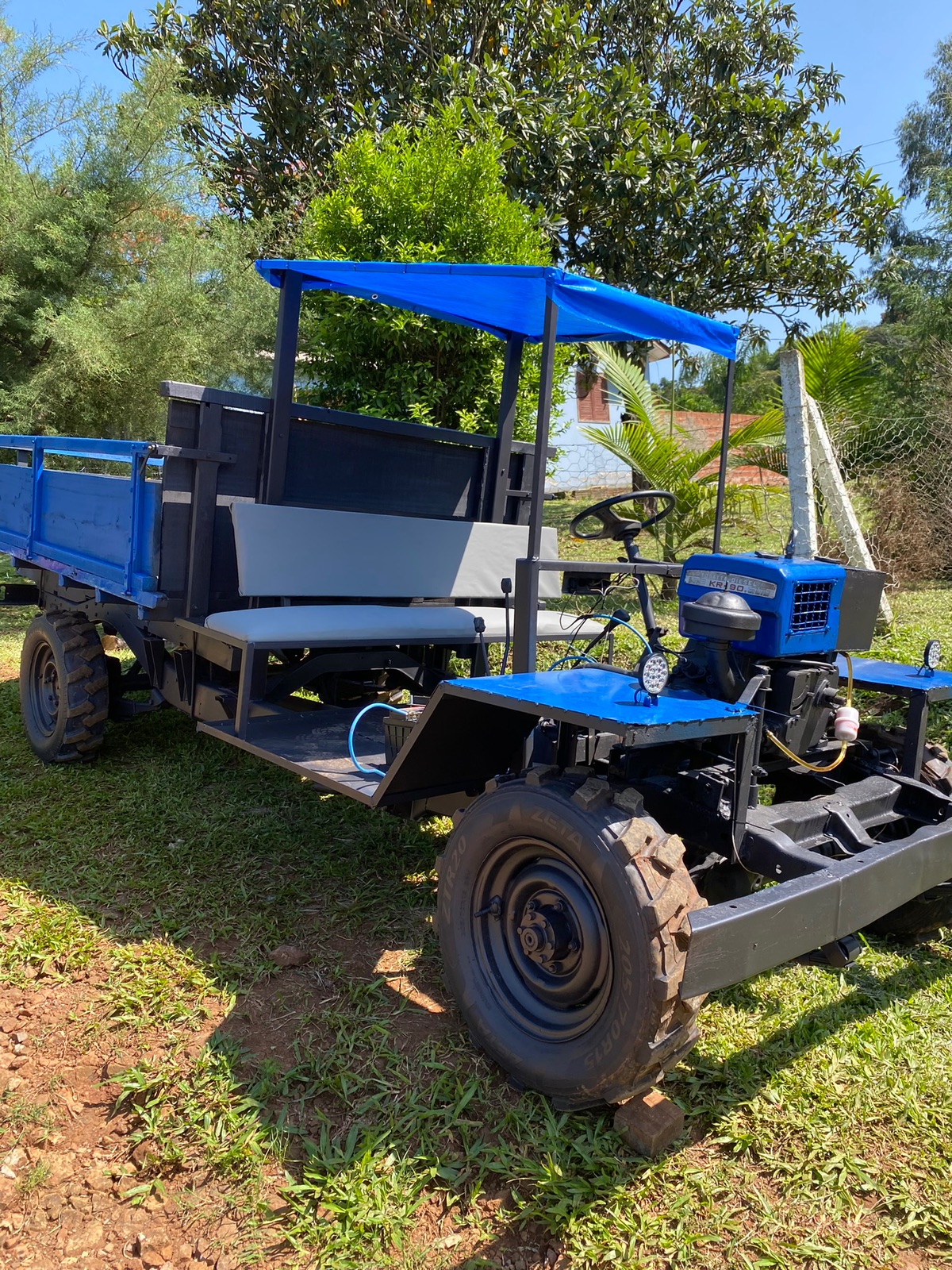 Carreta 4x4 traçada e reduzida 1 pistão diesel